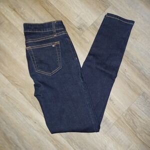 Tommy Hilfiger Dark Wash Denim  ** NWOT **